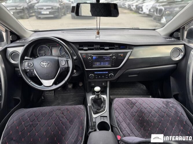 Toyota Auris 36 toyota Auris 2013