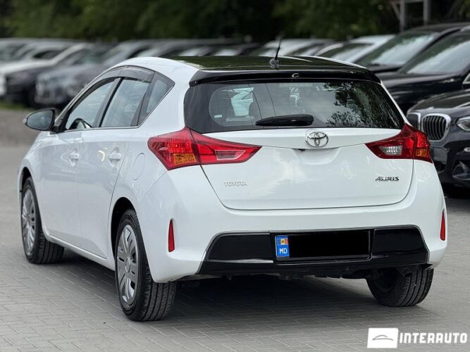 Toyota Auris 32 toyota Auris 2013