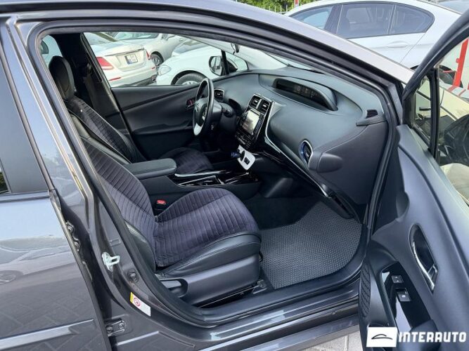 Toyota Prius 35 toyota Prius 2017