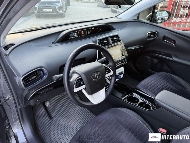 Toyota Prius 33 toyota Prius 2017