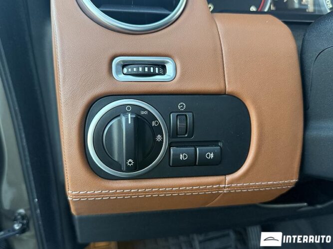 Land Rover Discovery 51 land rover Discovery 2011