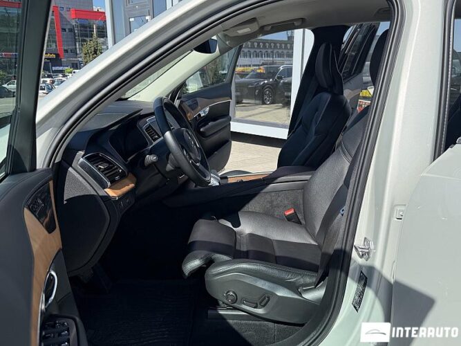 volvo XC 90 2021