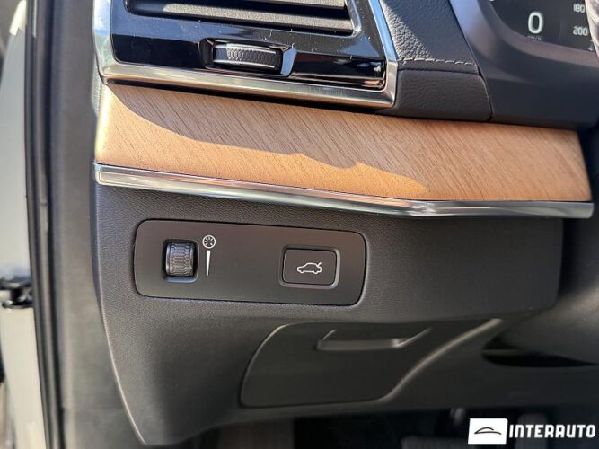 volvo XC 90 2021