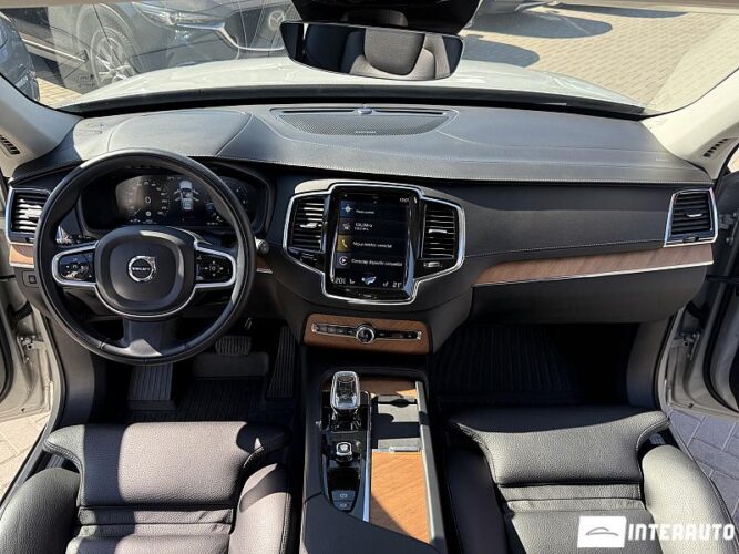 volvo XC 90 2021