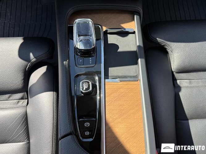 volvo XC 90 2021