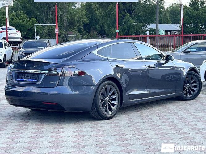 tesla Model S 2016