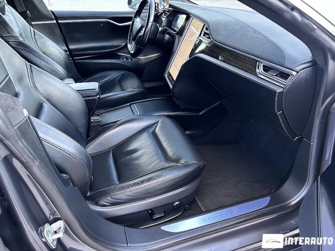 tesla Model S 2016