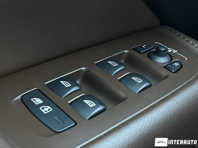 volvo XC 60 2020