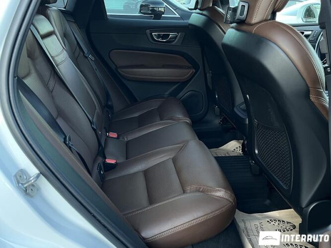 volvo XC 60 2020
