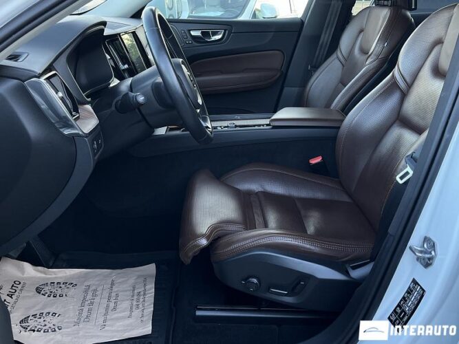 volvo XC 60 2020