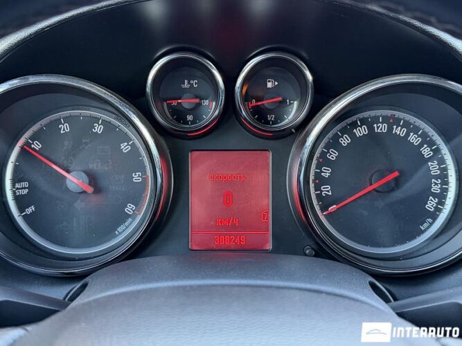 opel Astra 2011