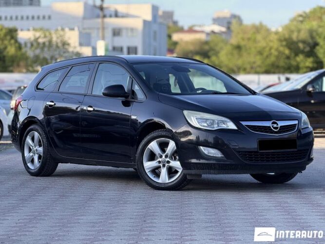 opel Astra 2011