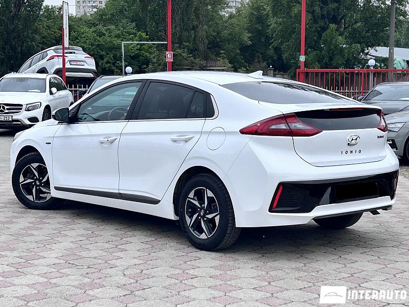 Hyundai Ioniq