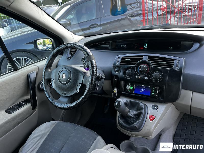 renault Grand Scenic 2004