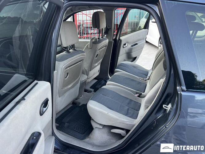 renault Grand Scenic 2004