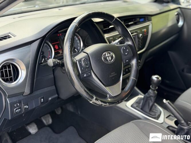 toyota Auris 2013