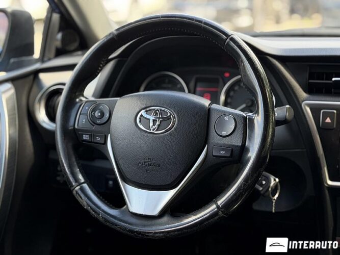 toyota Auris 2013
