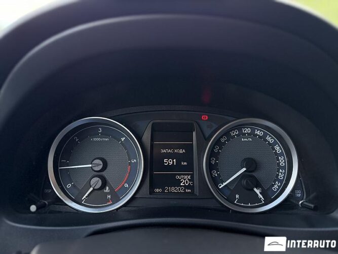 toyota Auris 2013
