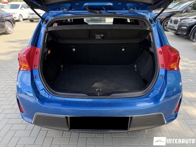 toyota Auris 2013