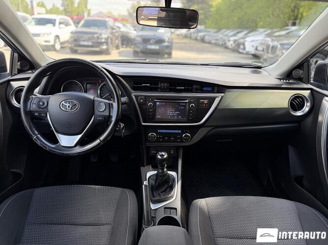 toyota Auris 2013
