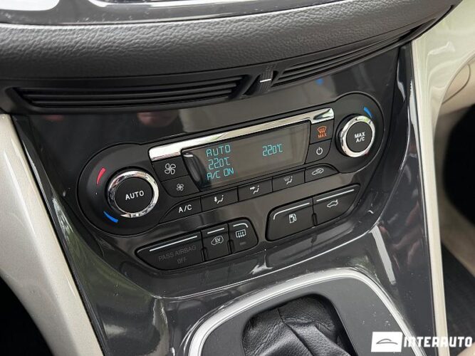 Ford C-MAX 44 ford C-MAX 2013