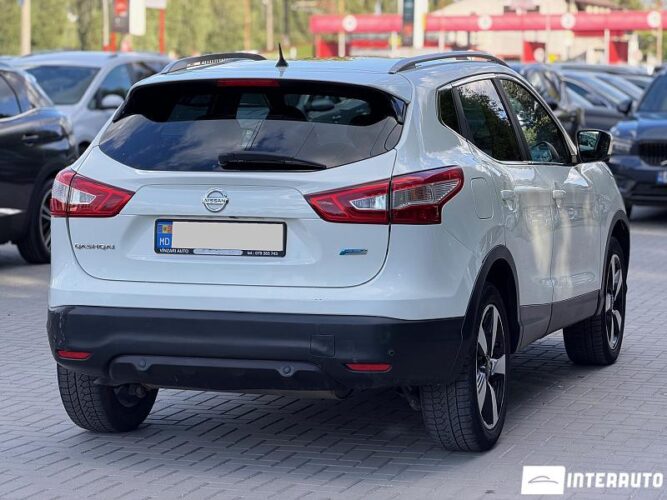 nissan Qashqai 2015