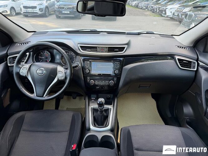 nissan Qashqai 2015