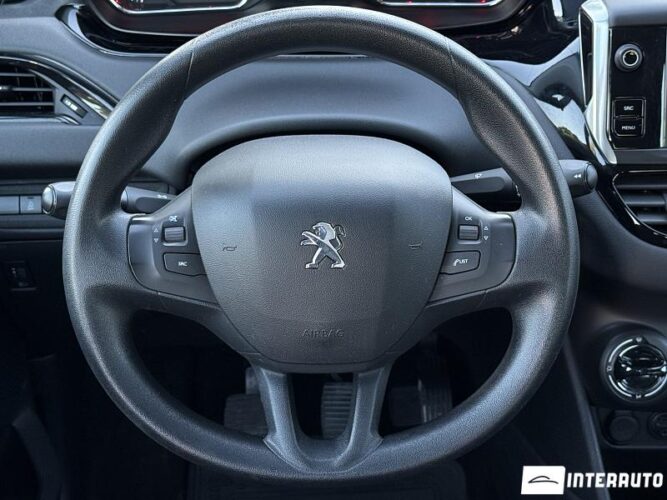 peugeot 208 2015