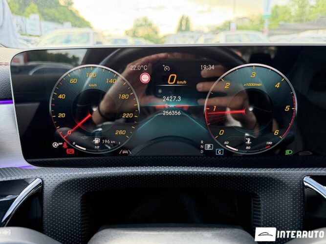 Mercedes CLA 180d 44 mercedes CLA 180d 2020