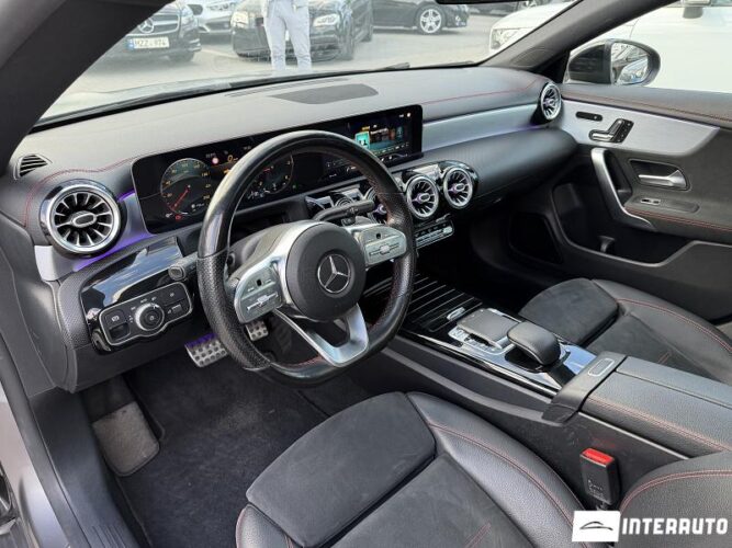 Mercedes CLA 180d 38 mercedes CLA 180d 2020