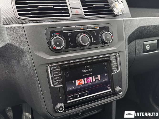 Volkswagen Caddy Maxi 32 volkswagen Caddy Maxi 2016