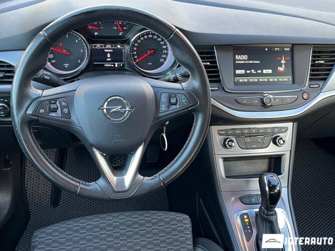 Opel Astra 40 opel Astra 2020