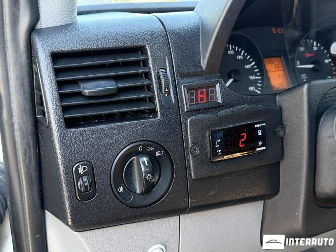 Mercedes Sprinter 39 mercedes Sprinter 2011
