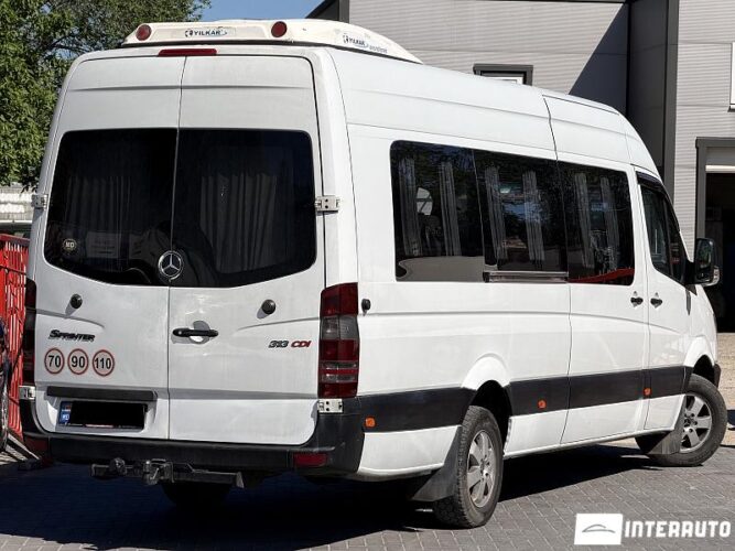 Mercedes Sprinter 32 mercedes Sprinter 2011