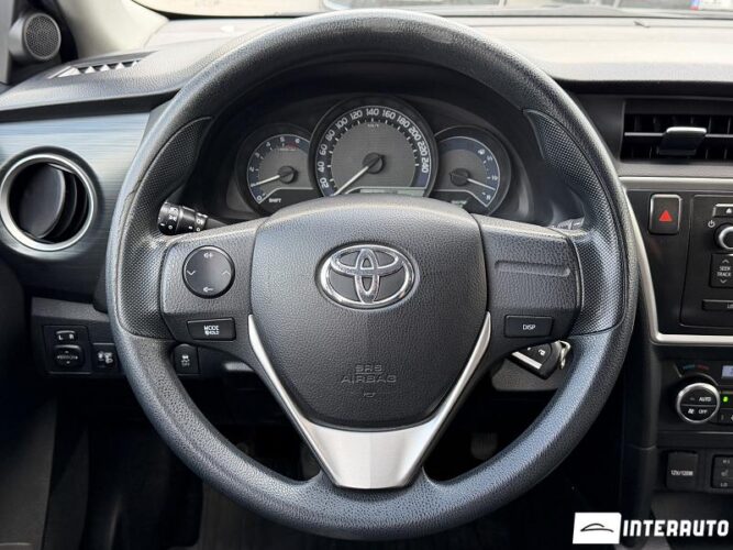 toyota Auris 2014
