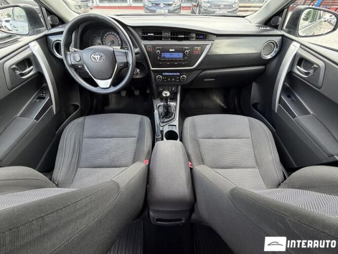 toyota Auris 2014