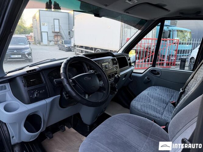 ford Transit 2011