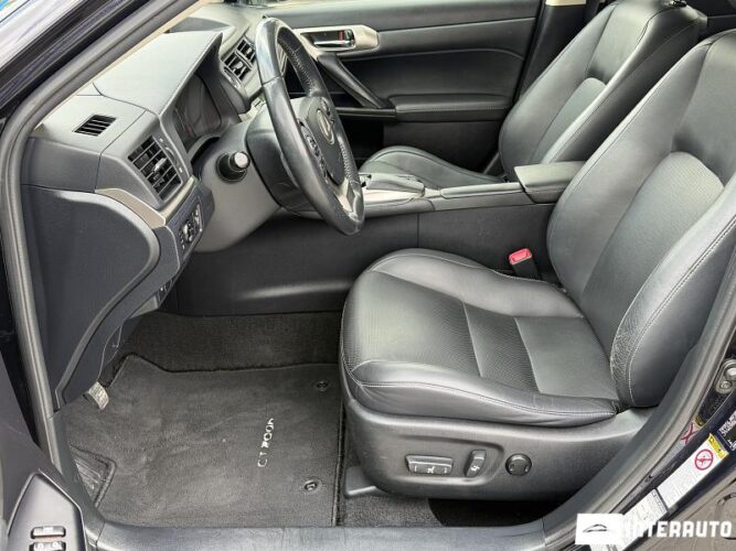 Lexus CT 200h 36 lexus CT 200h 2014