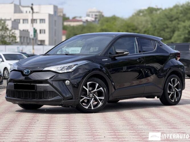 Toyota C-HR 2021 doar la InterAuto
