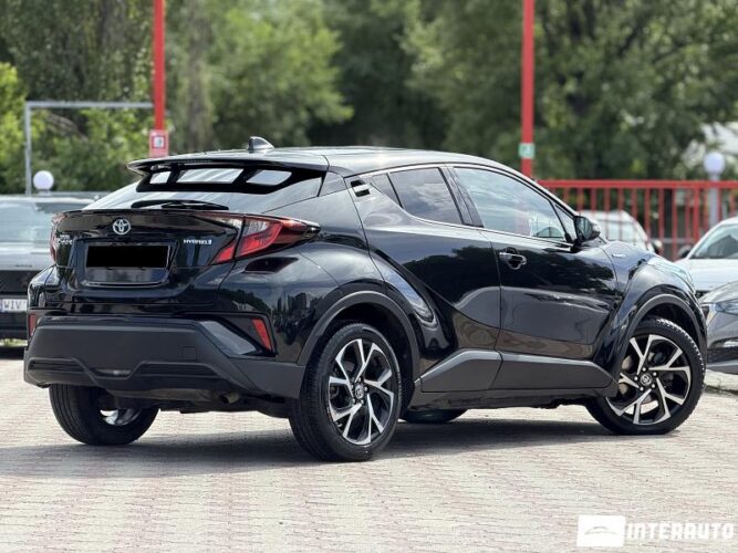 Toyota C-HR 31 toyota C-HR 2021