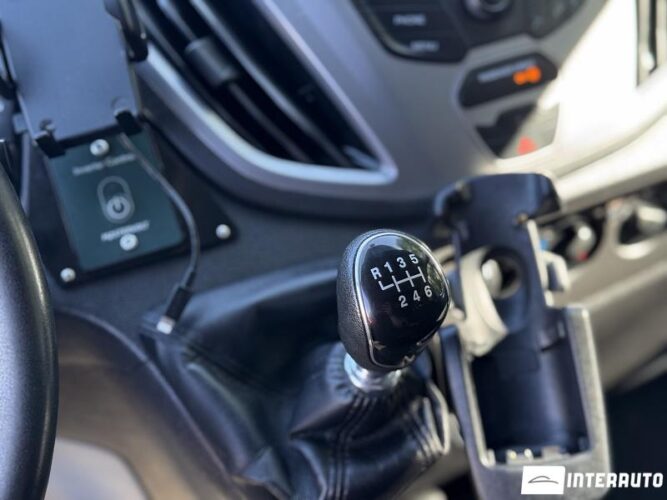 ford Transit 2018