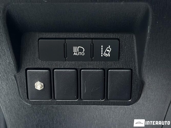 toyota Prius Plus / V 2018