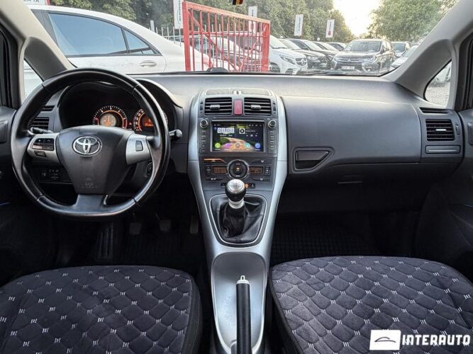 Toyota Auris 34 toyota Auris 2010