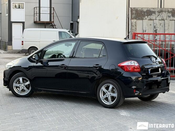 Toyota Auris 30 toyota Auris 2010