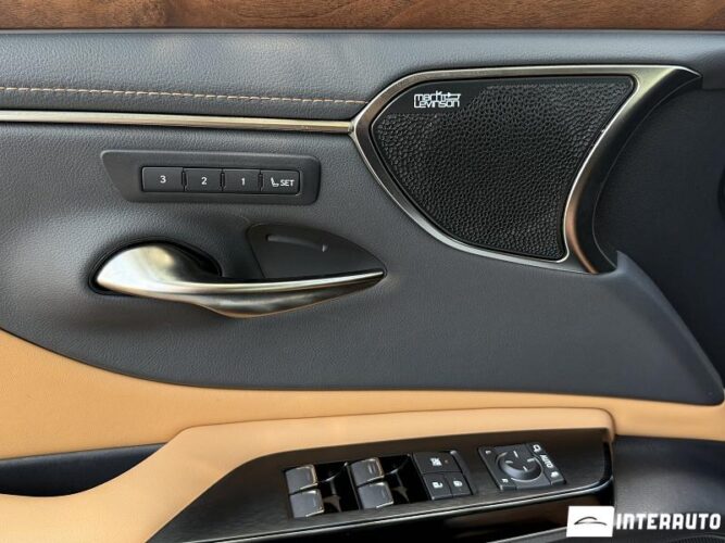 lexus ES 300h 2023