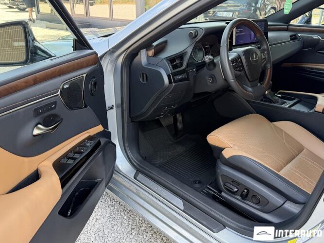 lexus ES 300h 2023