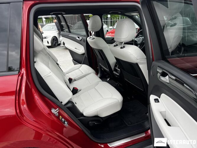 Mercedes GLS 450 44 mercedes GLS 450 2019