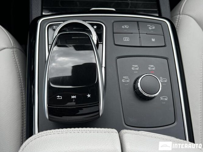 Mercedes GLS 450 52 mercedes GLS 450 2019