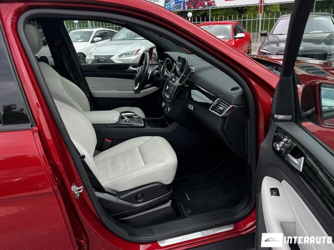 Mercedes GLS 450 42 mercedes GLS 450 2019