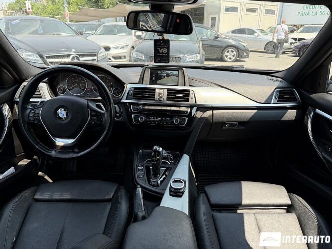 bmw 330E 2018